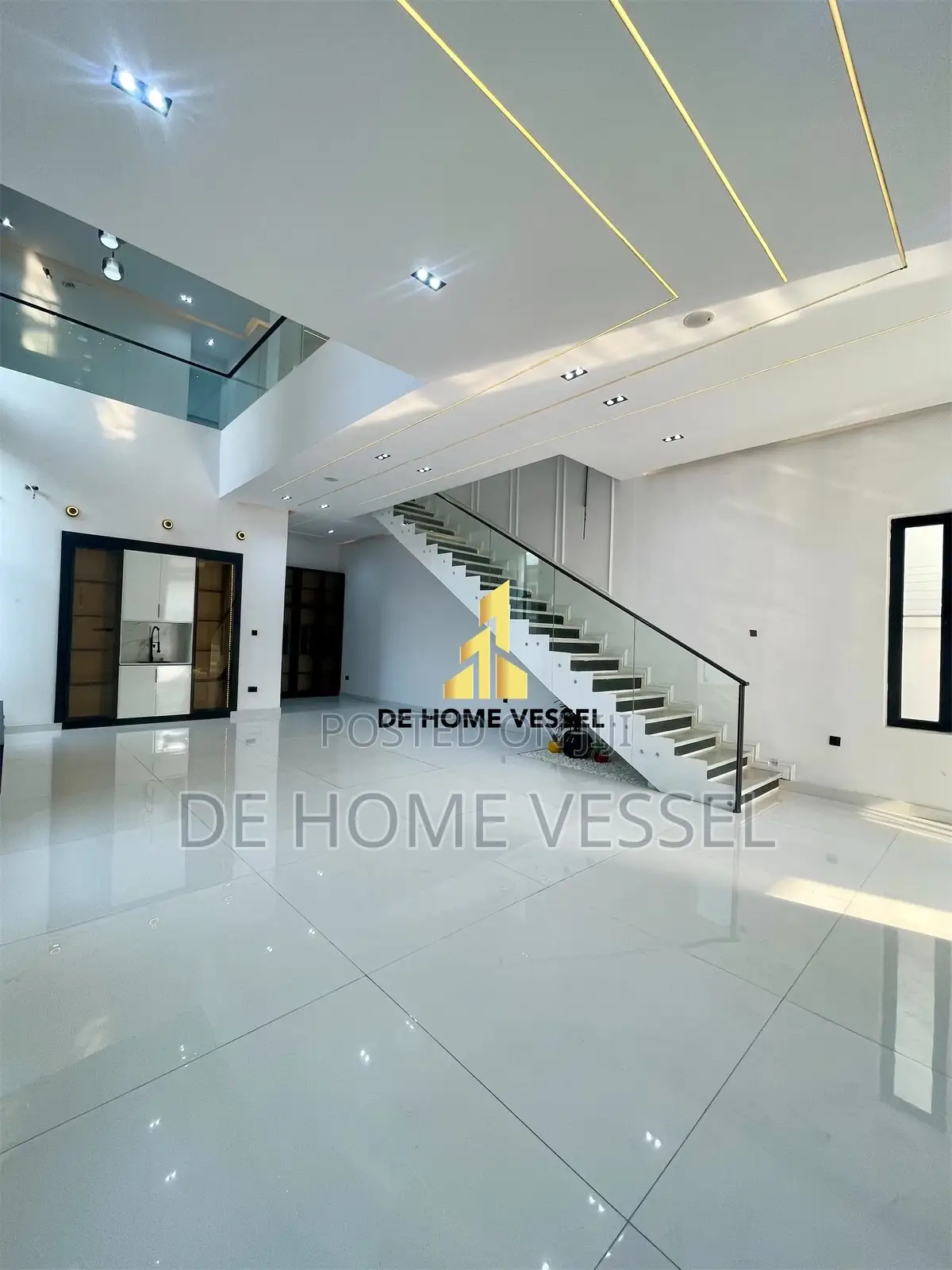 5bdrm Duplex in Idado for sale in Idado