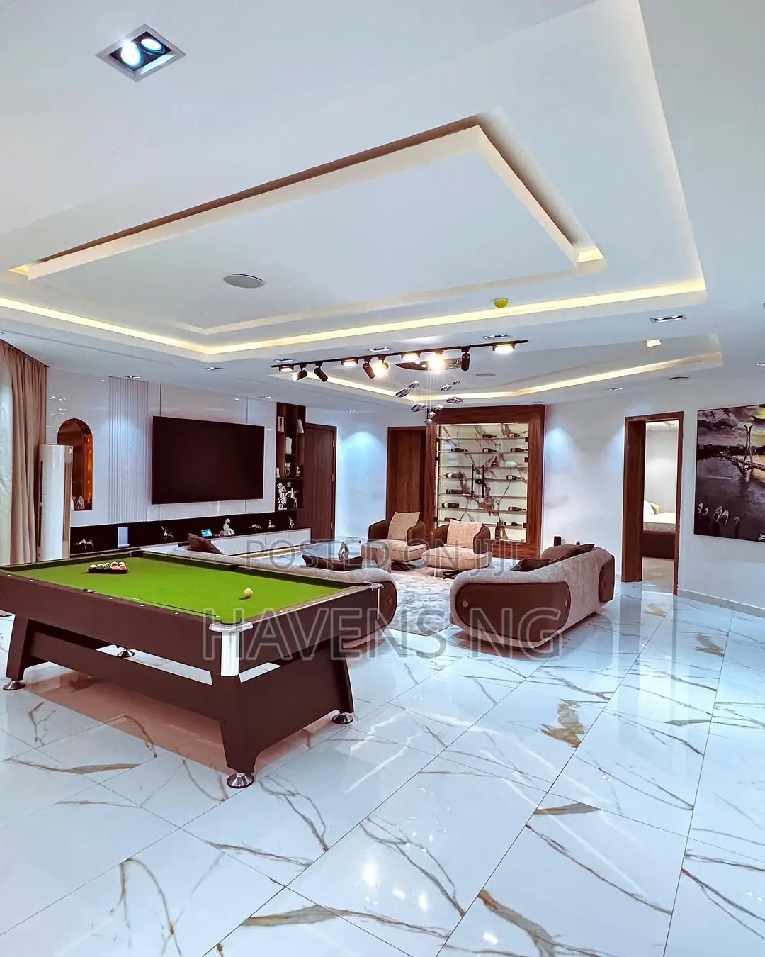 Exquisite 3-Bedroom Penthouse in Lekki Phase 1