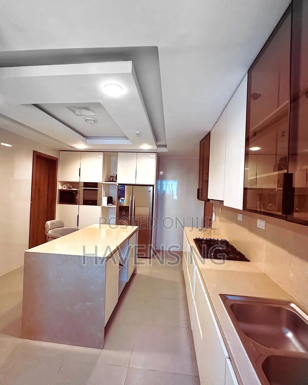 Exquisite 3-Bedroom Penthouse in Lekki Phase 1