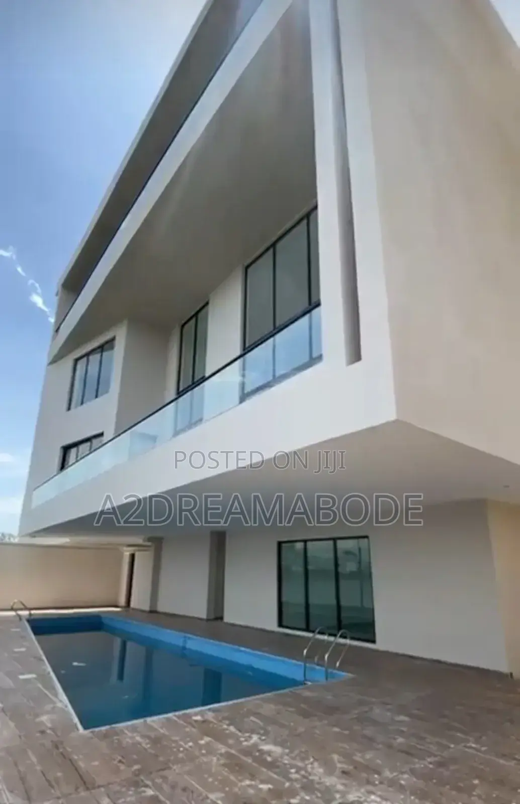 5bdrm Duplex in Banana Island for sale in Banana Island