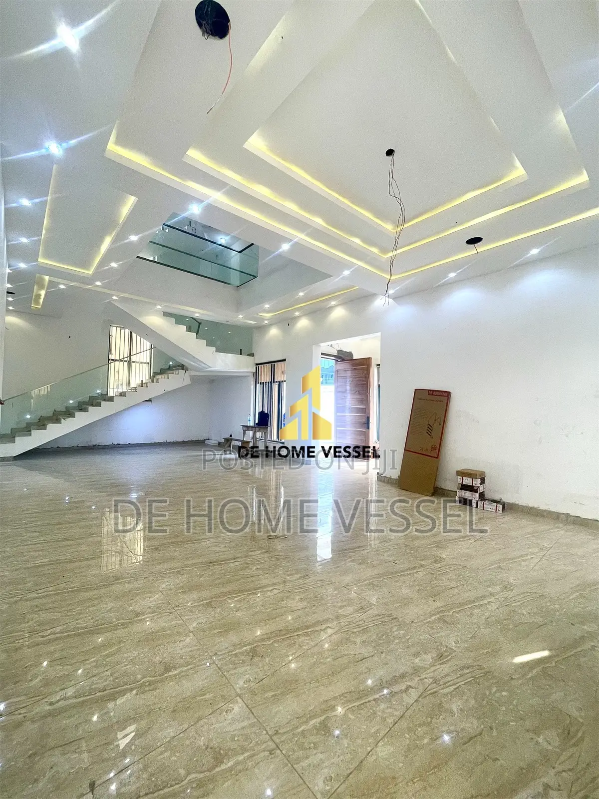 5bdrm Duplex in Lekki Phase 1 for sale in Lekki Phase 1
