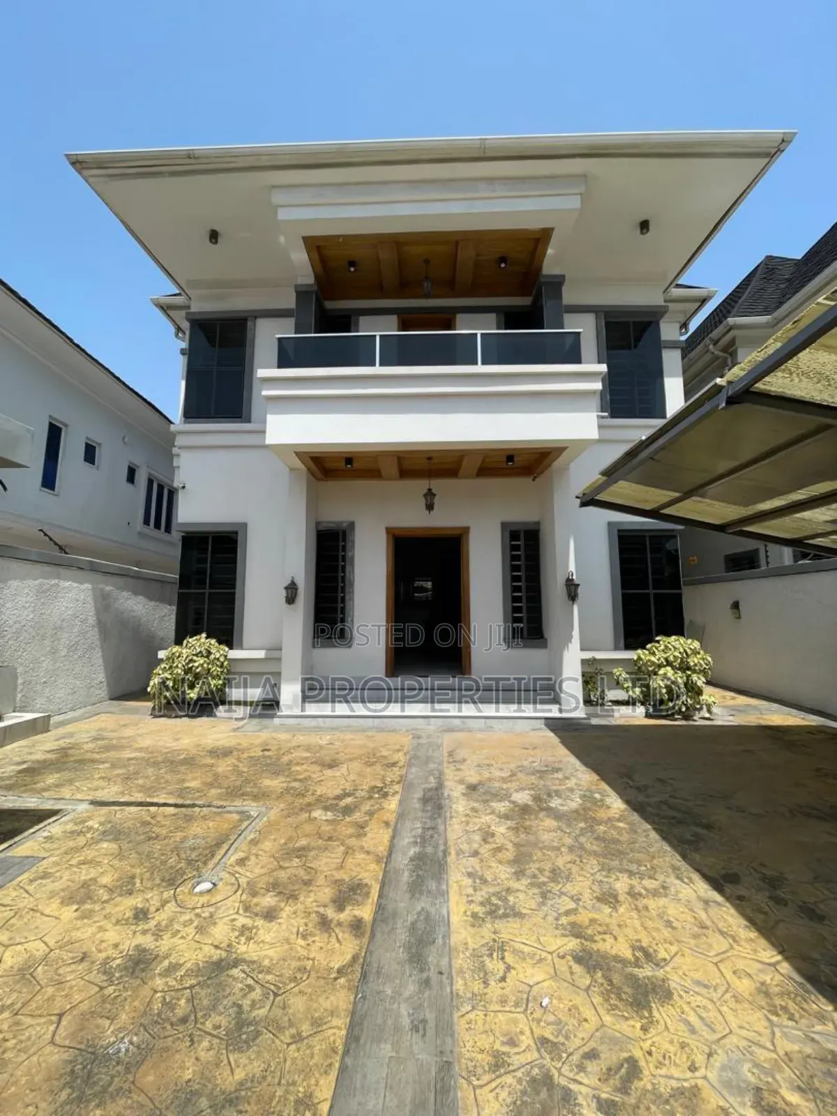 5bdrm Duplex in Osapa London, Lekki for sale in Lekki