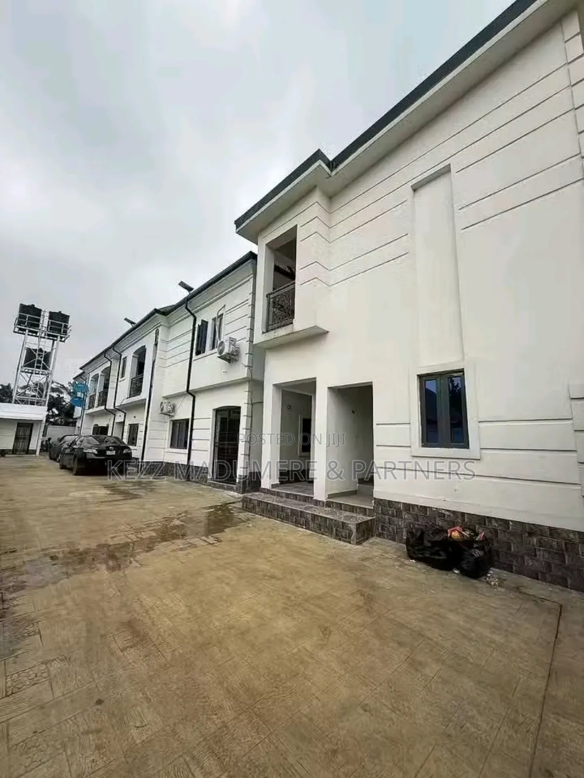 9bdrm Block of Flats in Alakahia ,Near for sale in Port-Harcourt