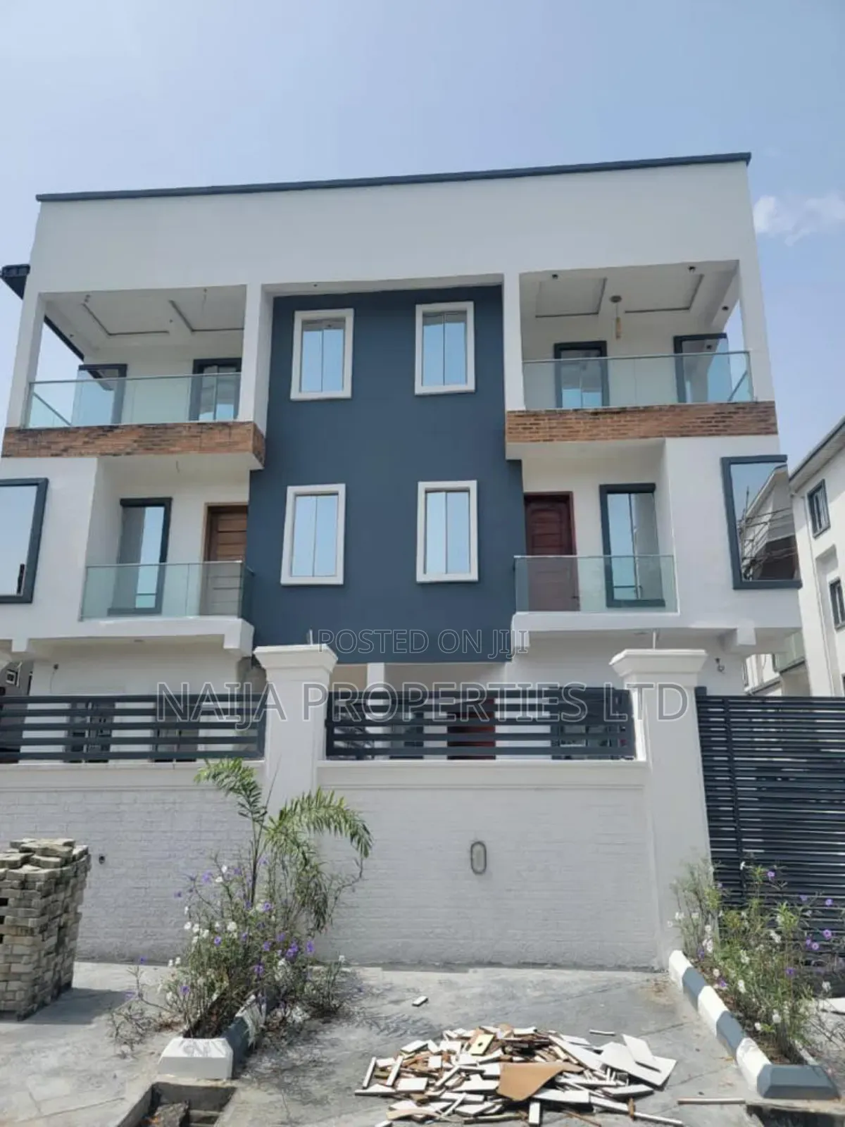 4bdrm Duplex in Agungi, Lekki for sale in Lekki