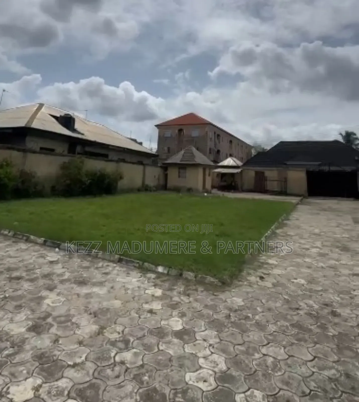 4bdrm Bungalow in Off Ada George Port for sale in Port-Harcourt