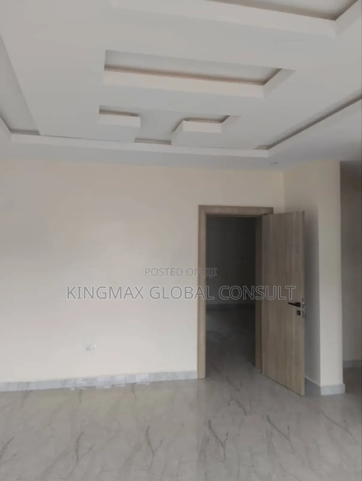 5bdrm Duplex in Zone 6 / Wuse for sale in Zone 6 / Wuse