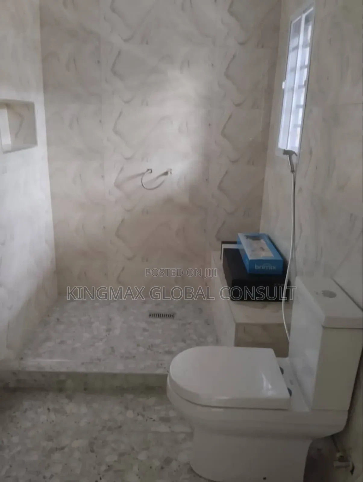 5bdrm Duplex in Zone 6 / Wuse for sale in Zone 6 / Wuse
