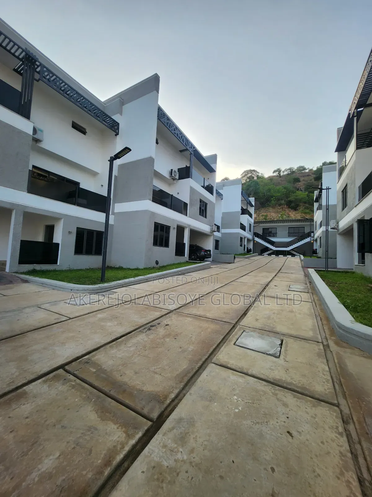 4bdrm Duplex in Katampe Extension for sale in Katampe Extension