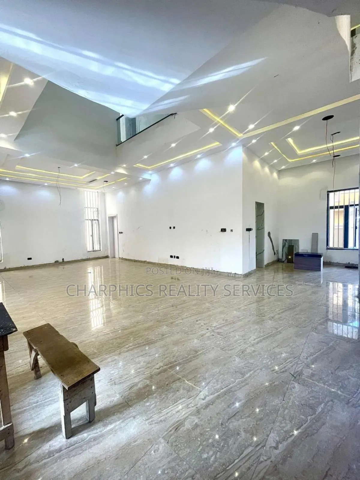 5bdrm Duplex in Lekki Phase 1 for sale in Lekki Phase 1