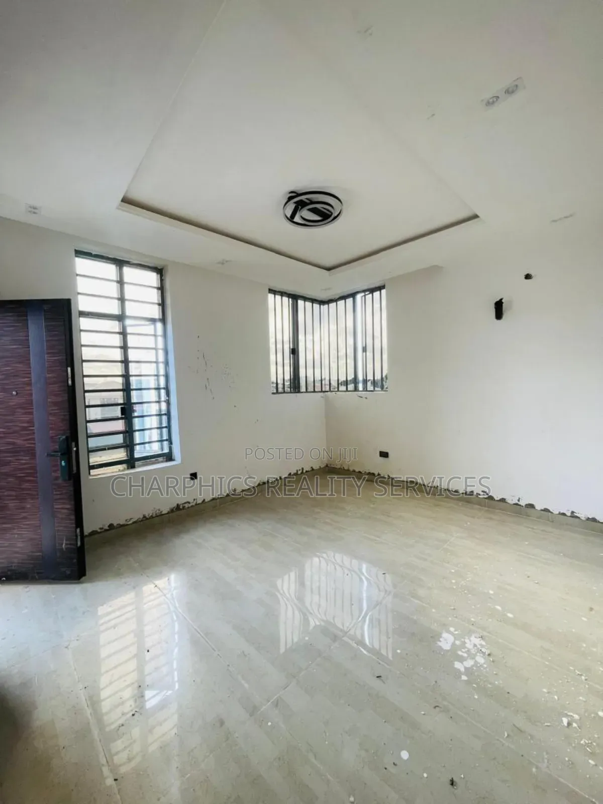 5bdrm Duplex in Lekki Phase 1 for sale in Lekki Phase 1
