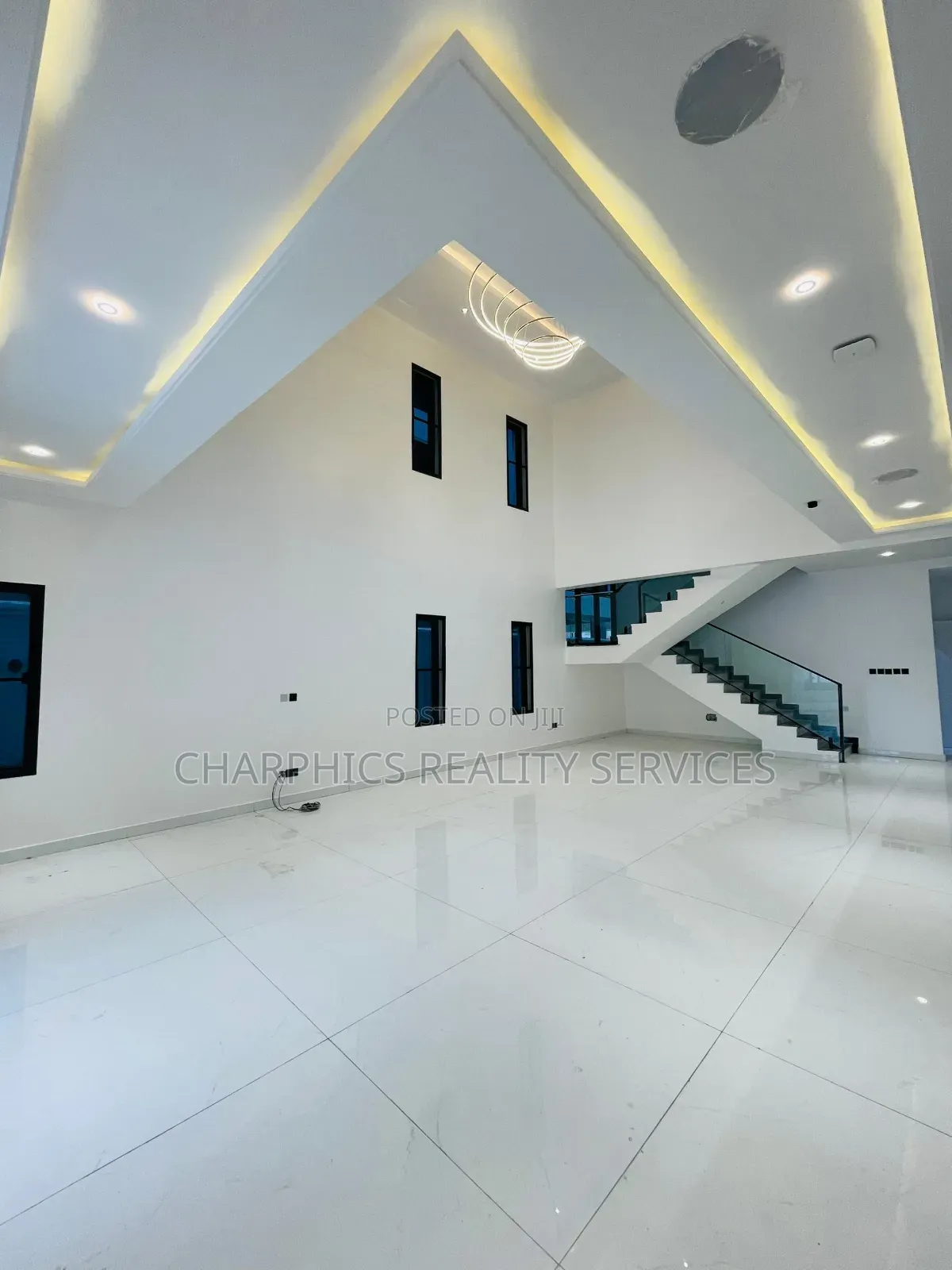 5bdrm Duplex in Lekki for sale in Lekki