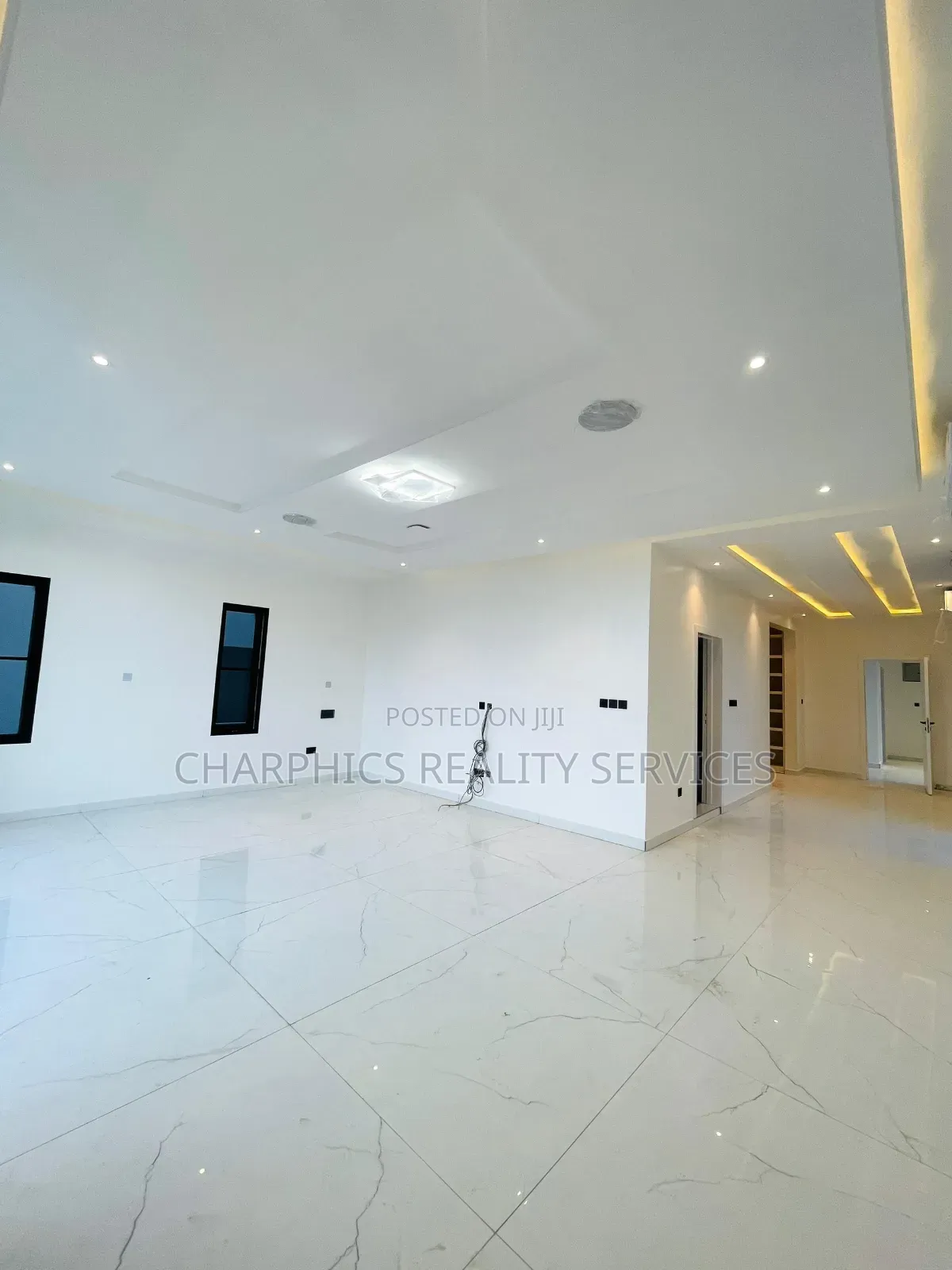 5bdrm Duplex in Lekki for sale in Lekki