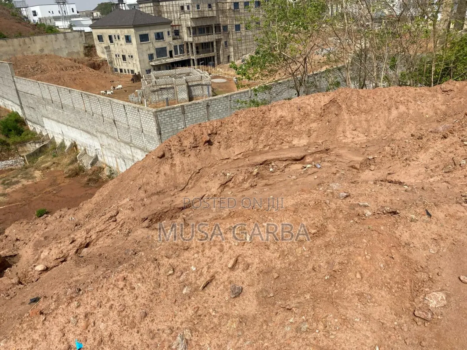 Land in a Secure Spot in Abuja in Guzape District