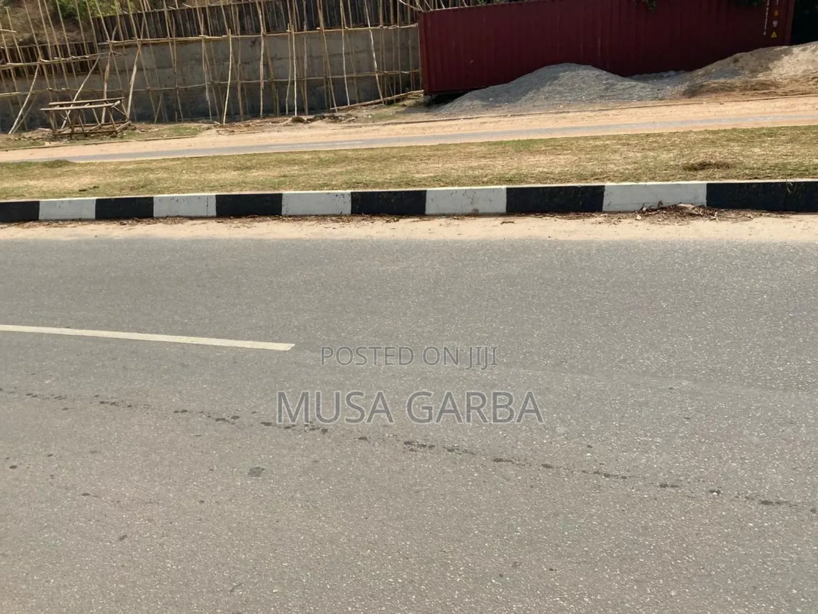 Land in a Secure Spot in Abuja in Guzape District