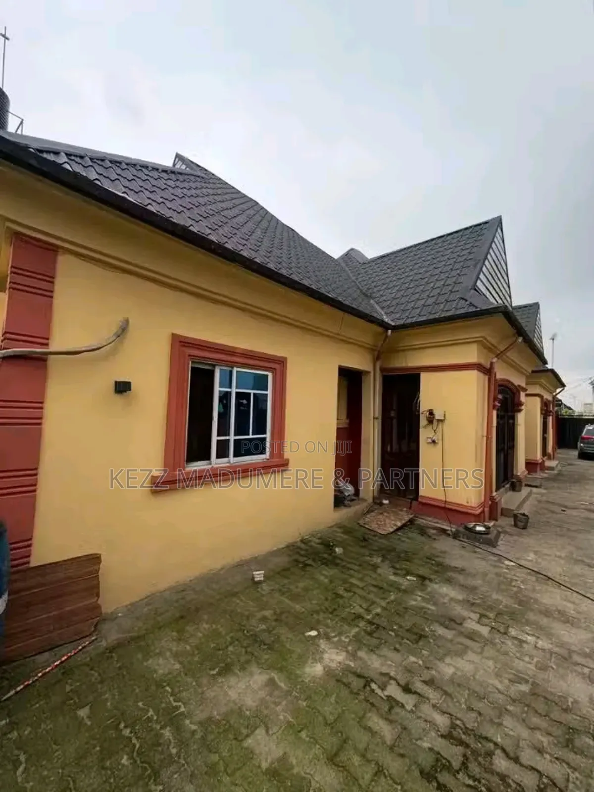 6bdrm Block of Flats in Ozuoba Port Harcourt for sale in Port-Harcourt