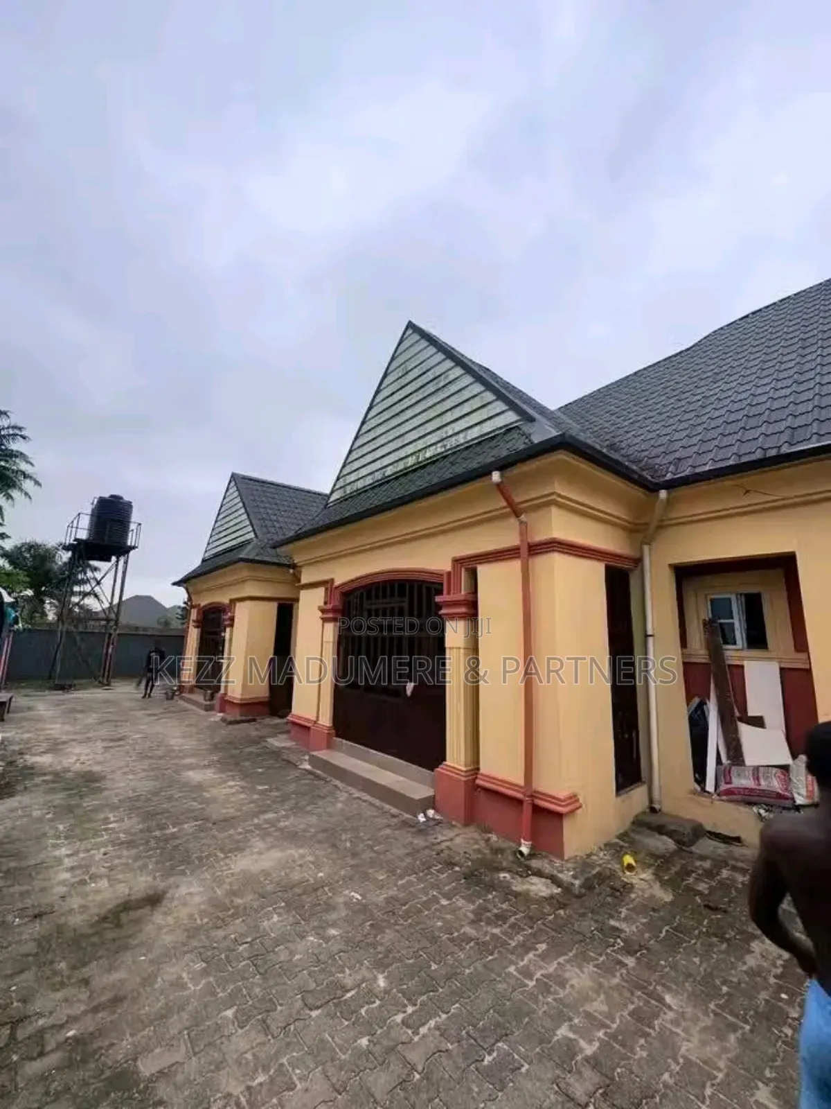 6bdrm Block of Flats in Ozuoba Port Harcourt for sale in Port-Harcourt