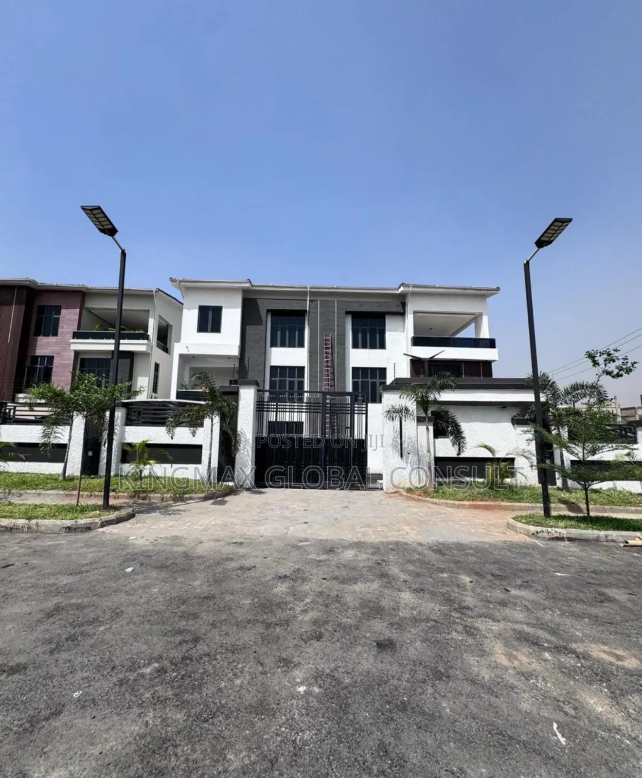 Furnished 6bdrm Duplex in Landmark Market, Kado for sale in Kado