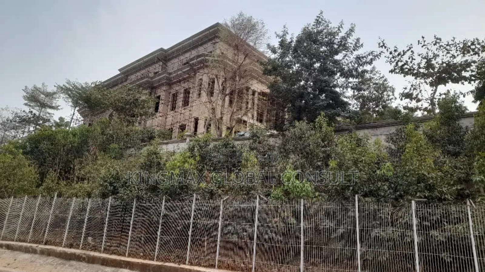 8bdrm Villa in Minister Hill, for sale in Maitama