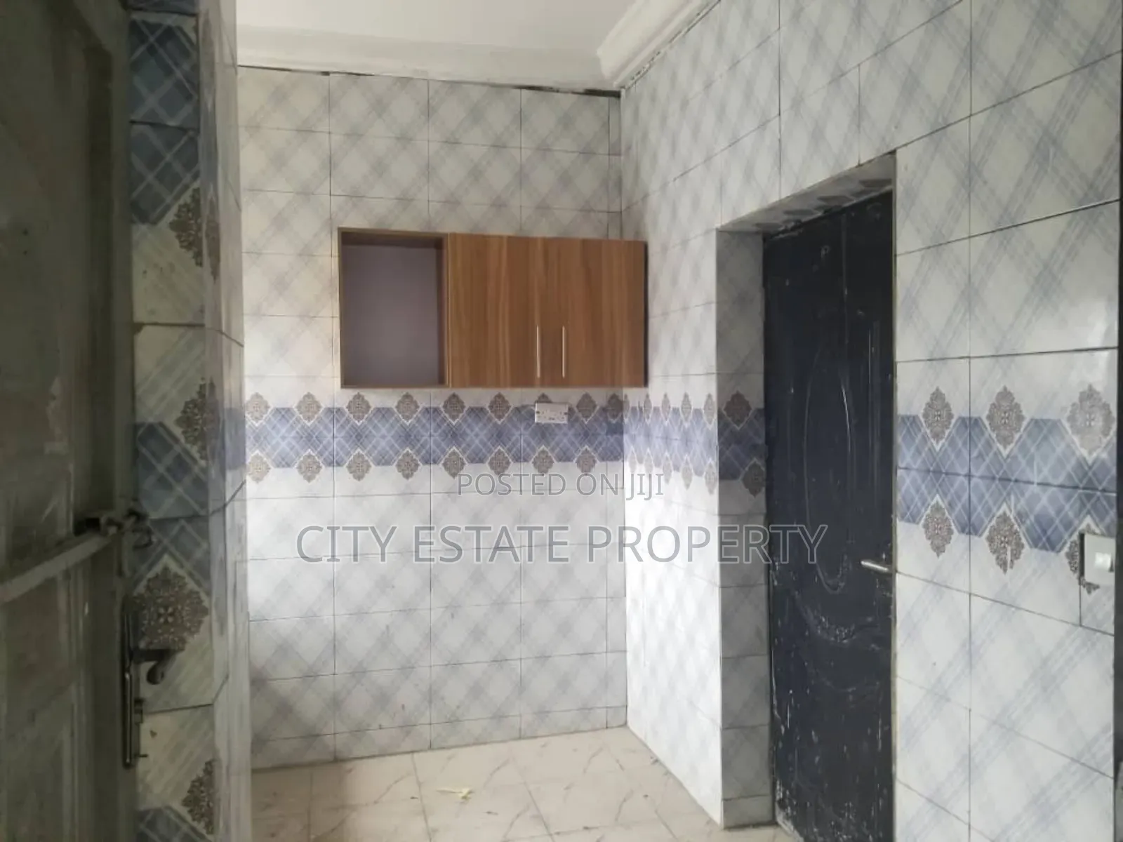 Furnished 1bdrm Block of Flats in Overcomers Estate, Port-Harcourt in Port-Harcourt