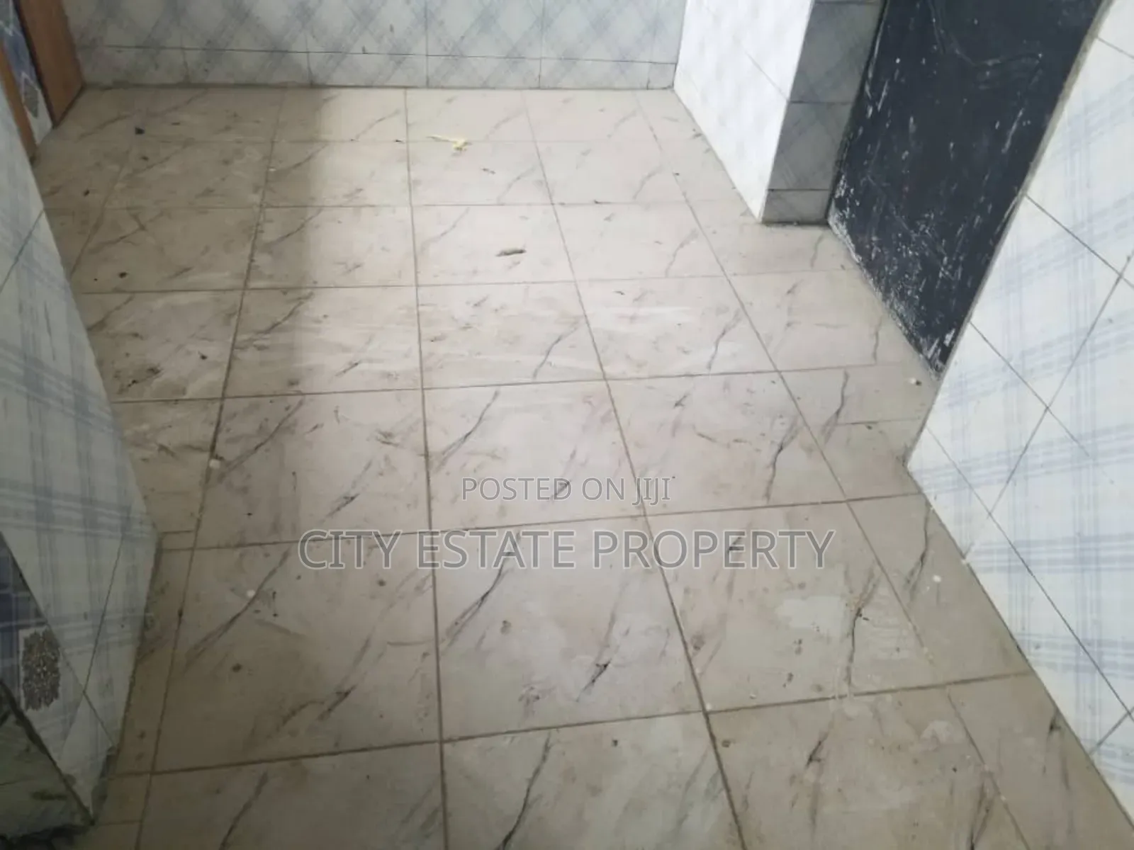 Furnished 1bdrm Block of Flats in Overcomers Estate, Port-Harcourt in Port-Harcourt