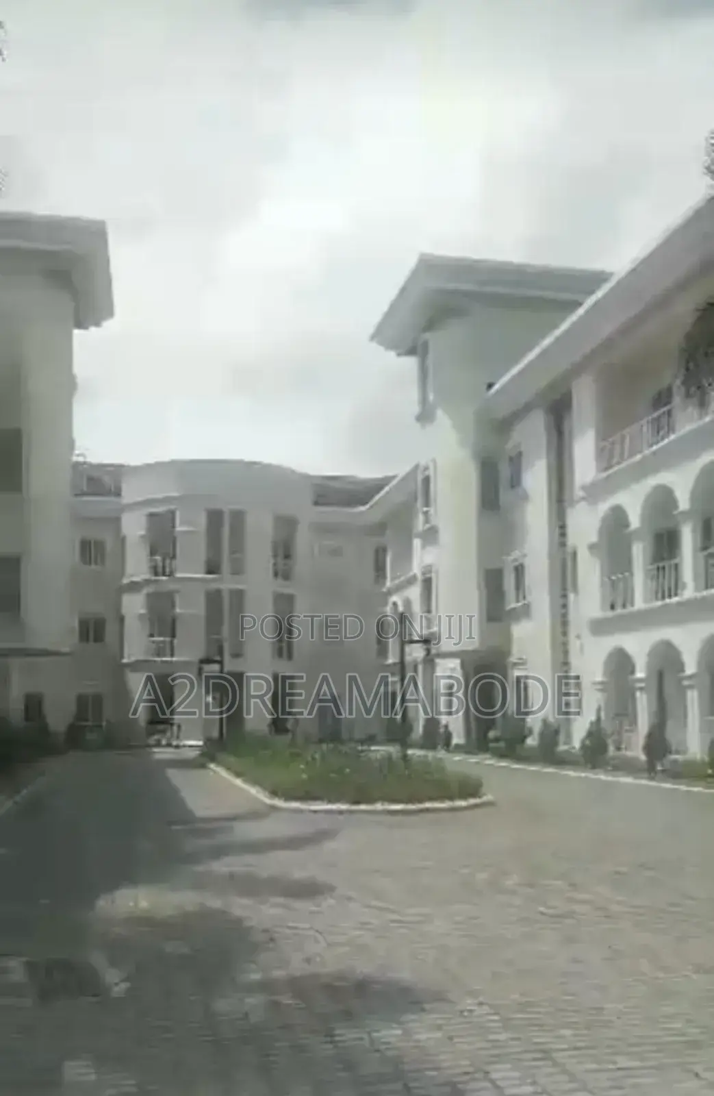 20bdrm Block of Flats in Banana Island, Ikoyi for sale in Ikoyi