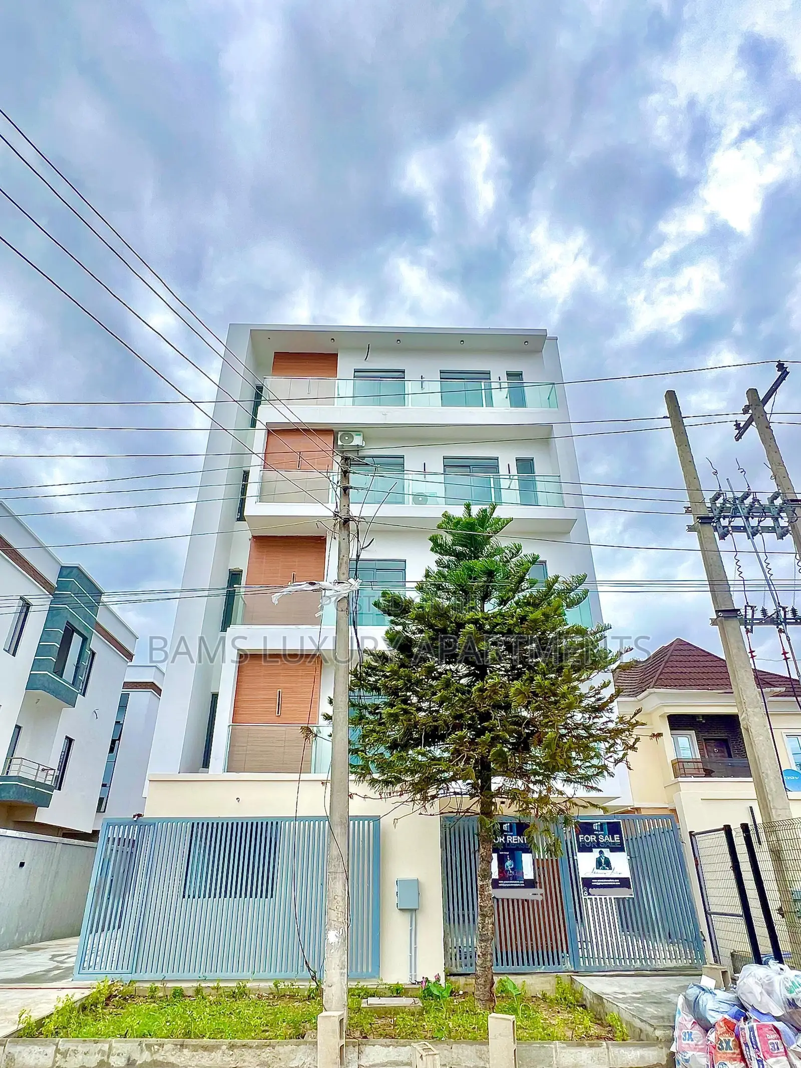 Most Affordable 3 Bedroom Apartment With Open Plan Kitchen in Lekki Phase 1