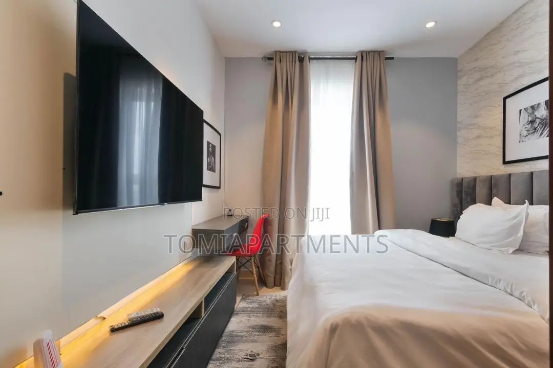 Luxurious 2 Bedroom Shortlet With Pool, Gym, Ps5 in Oniru in Victoria Island