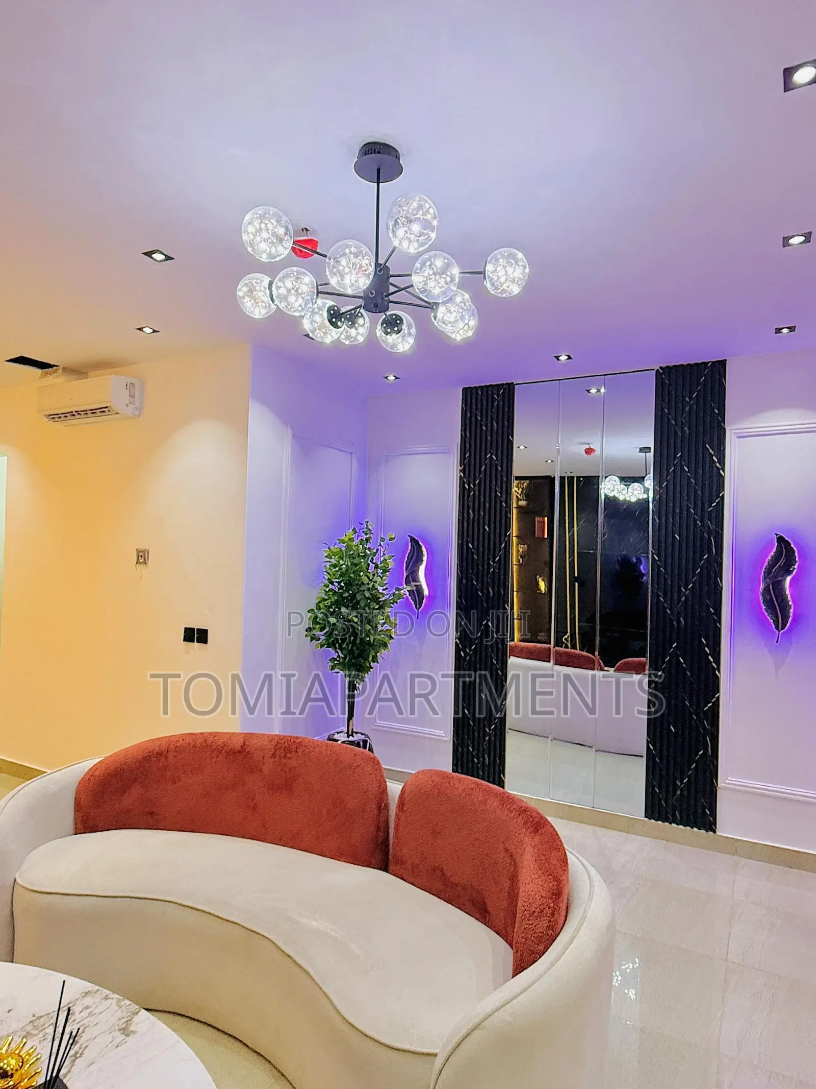 Luxury 1 Bedroom Waterfront Shortlet With Pool, Gym Cinema in Lekki