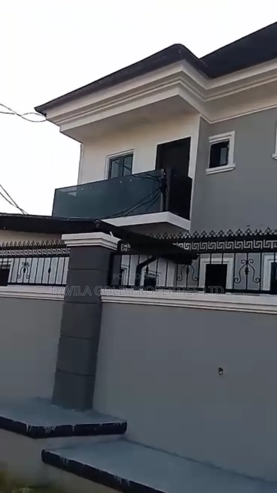 12bdrm Block of Flats in Benin City for sale in Benin City
