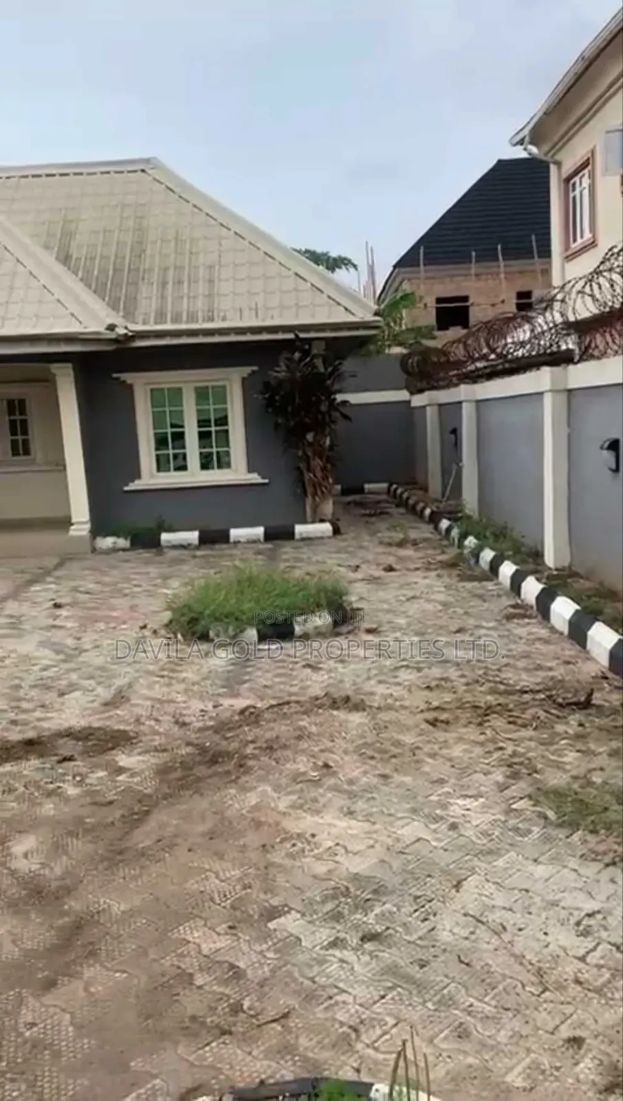8bdrm Duplex in Benin City for sale in Benin City