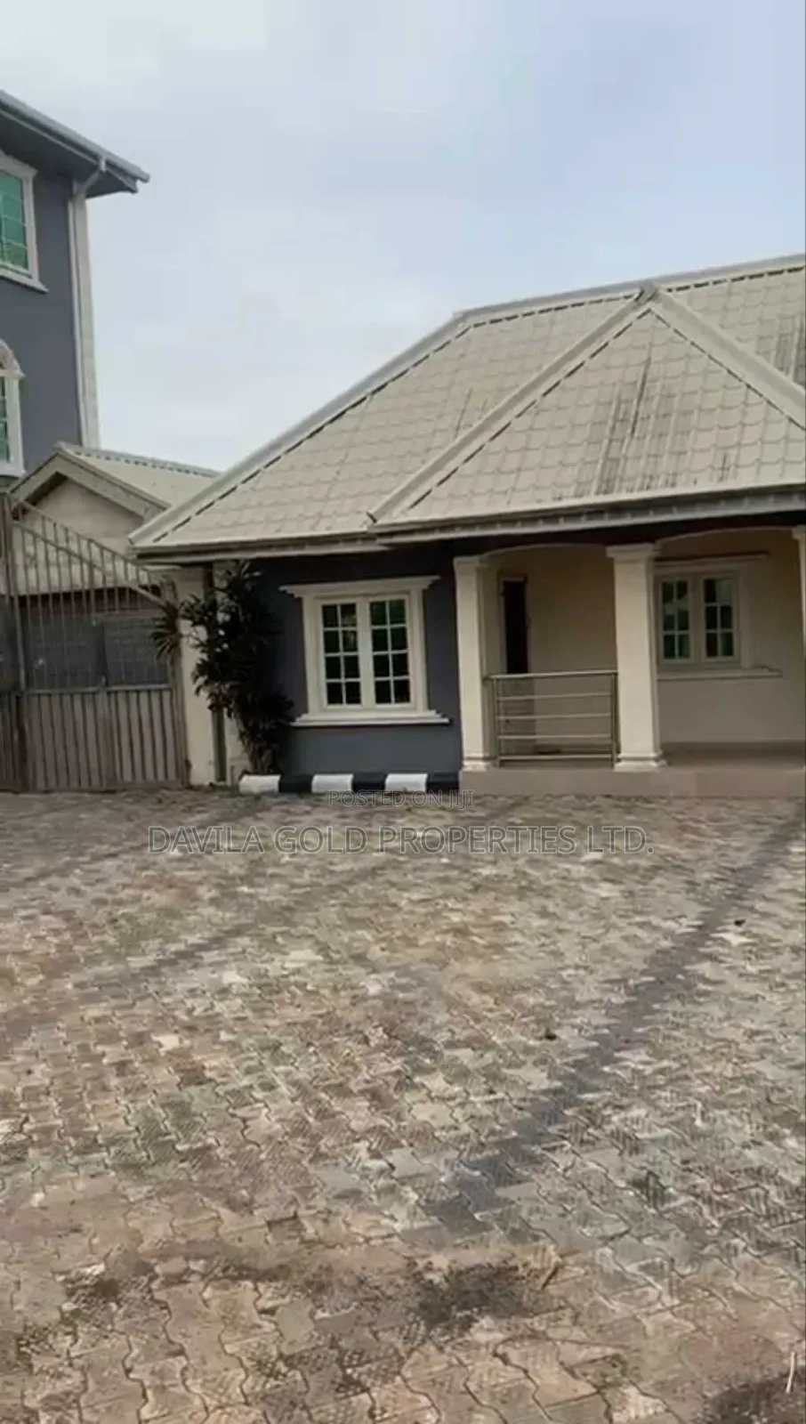 8bdrm Duplex in Benin City for sale in Benin City