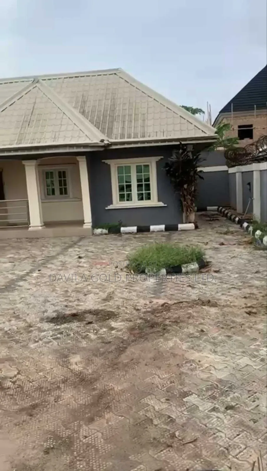 8bdrm Duplex in Benin City for sale in Benin City