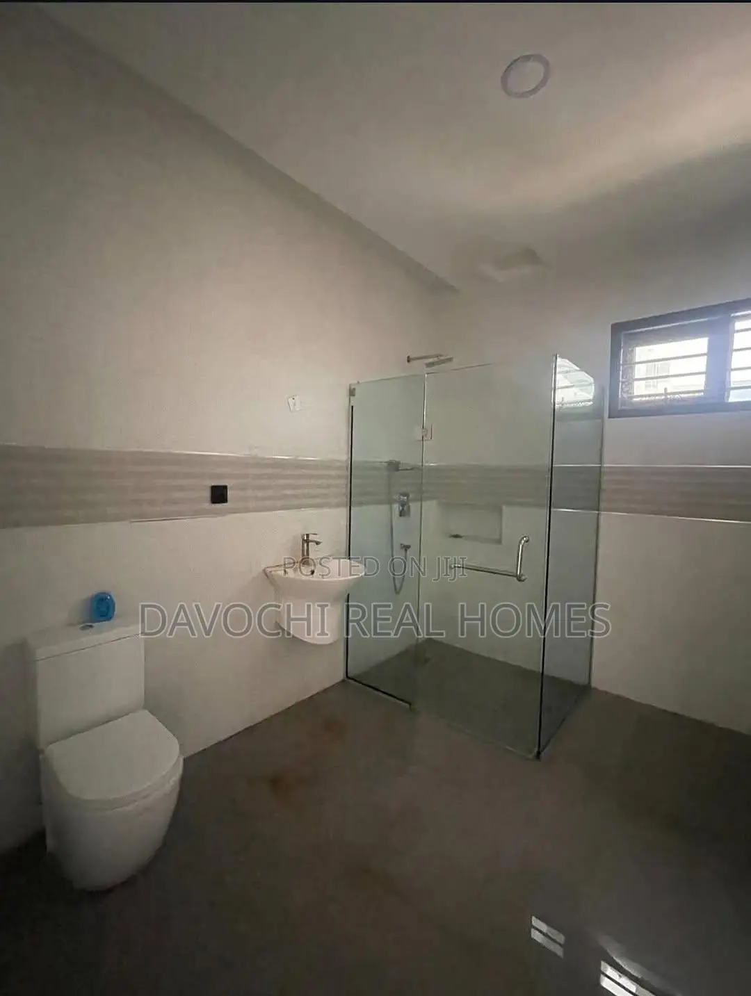 4bdrm Duplex in Ikate for rent in Ikate