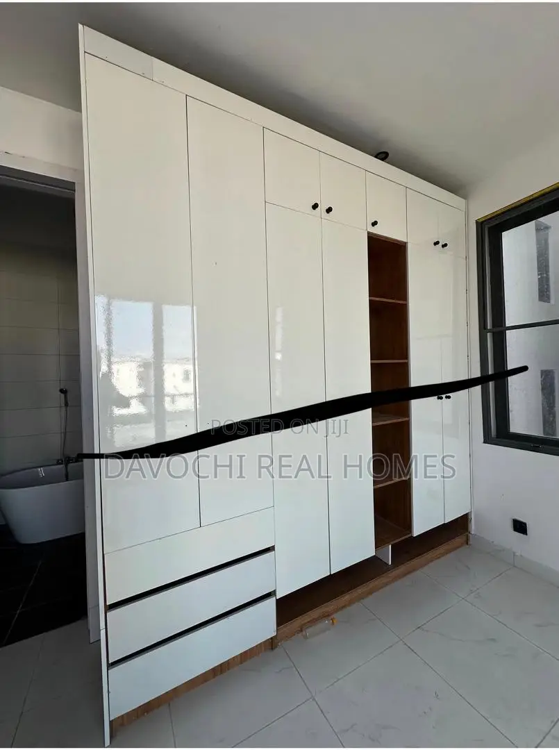 2bdrm Apartment in Orchid Road, Lekki Phase 2 for rent in Lekki Phase 2