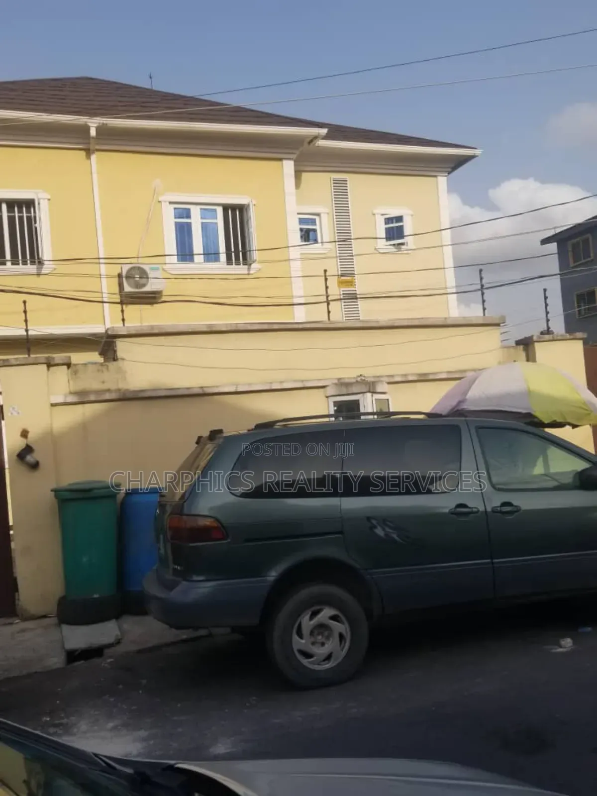 3bdrm Block of Flats in Surulere for sale in Surulere