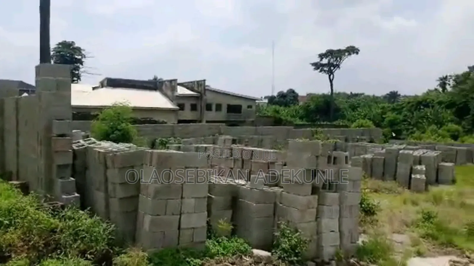 *Sales Oba Adesida, Iyaganku Gra*
*1500sqm Bare Land, in Ibadan