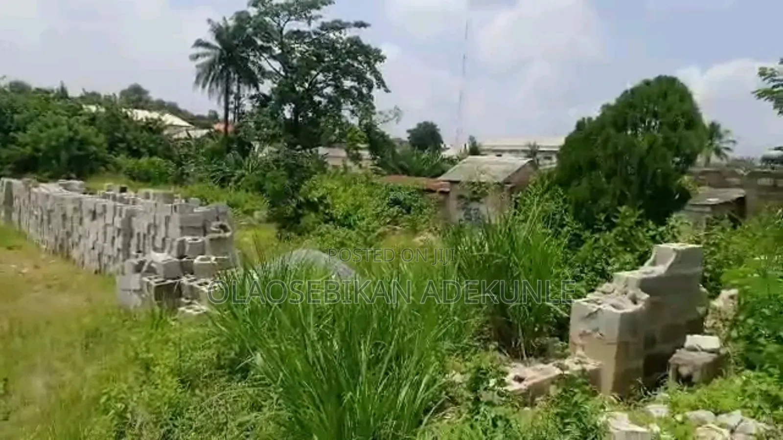*Sales Oba Adesida, Iyaganku Gra*
*1500sqm Bare Land, in Ibadan
