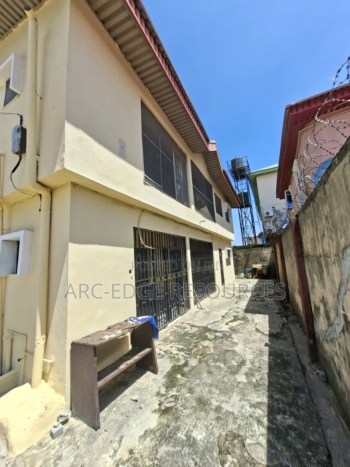 3bdrm Block of Flats in Ago Palace for sale in Ago Palace