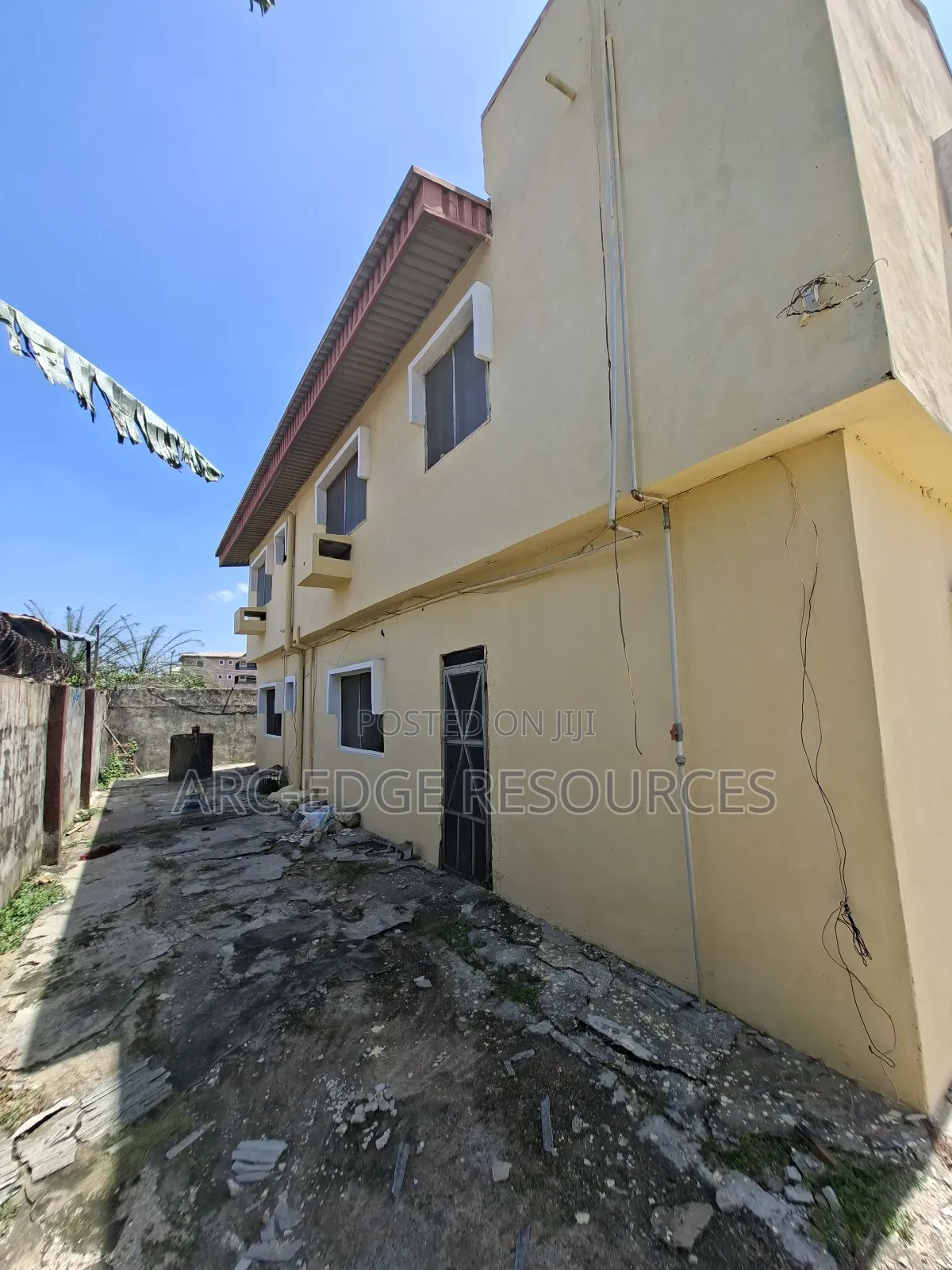 3bdrm Block of Flats in Ago Palace for sale in Ago Palace