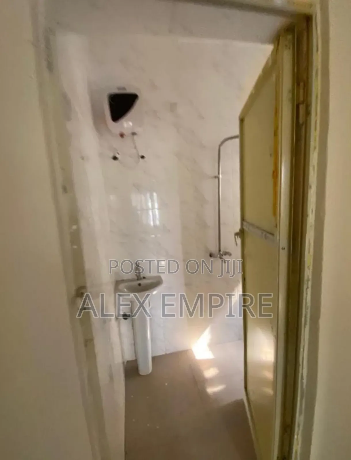 Mini Flat in Ago Palace for rent in Ago Palace