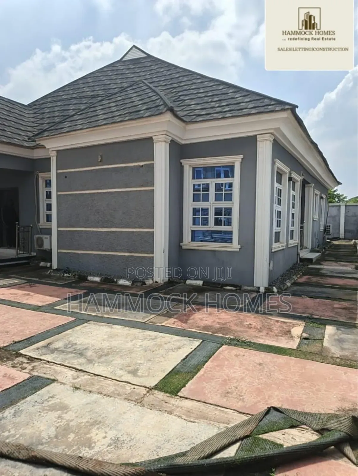Furnished 3bdrm Bungalow in Arademi Estate Akobo for sale in Akobo