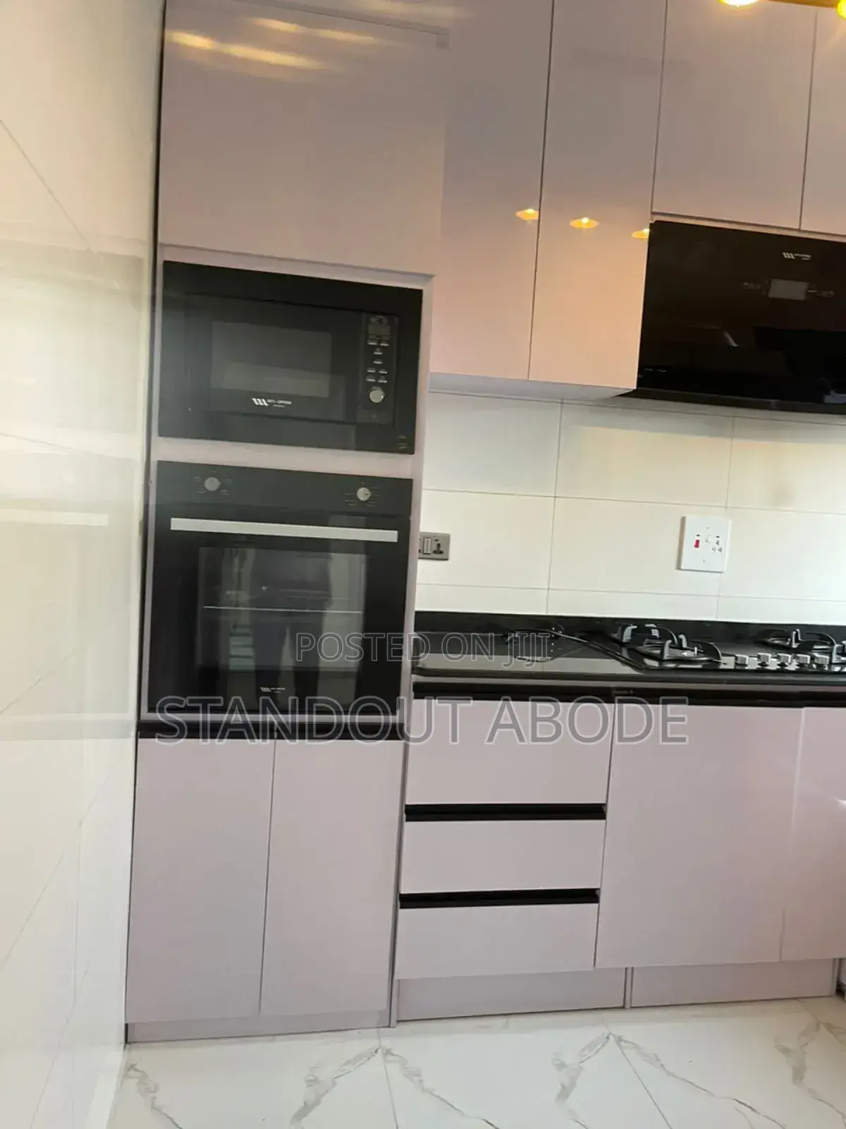 4bdrm Duplex in Abijo Heights for sale in Abijo