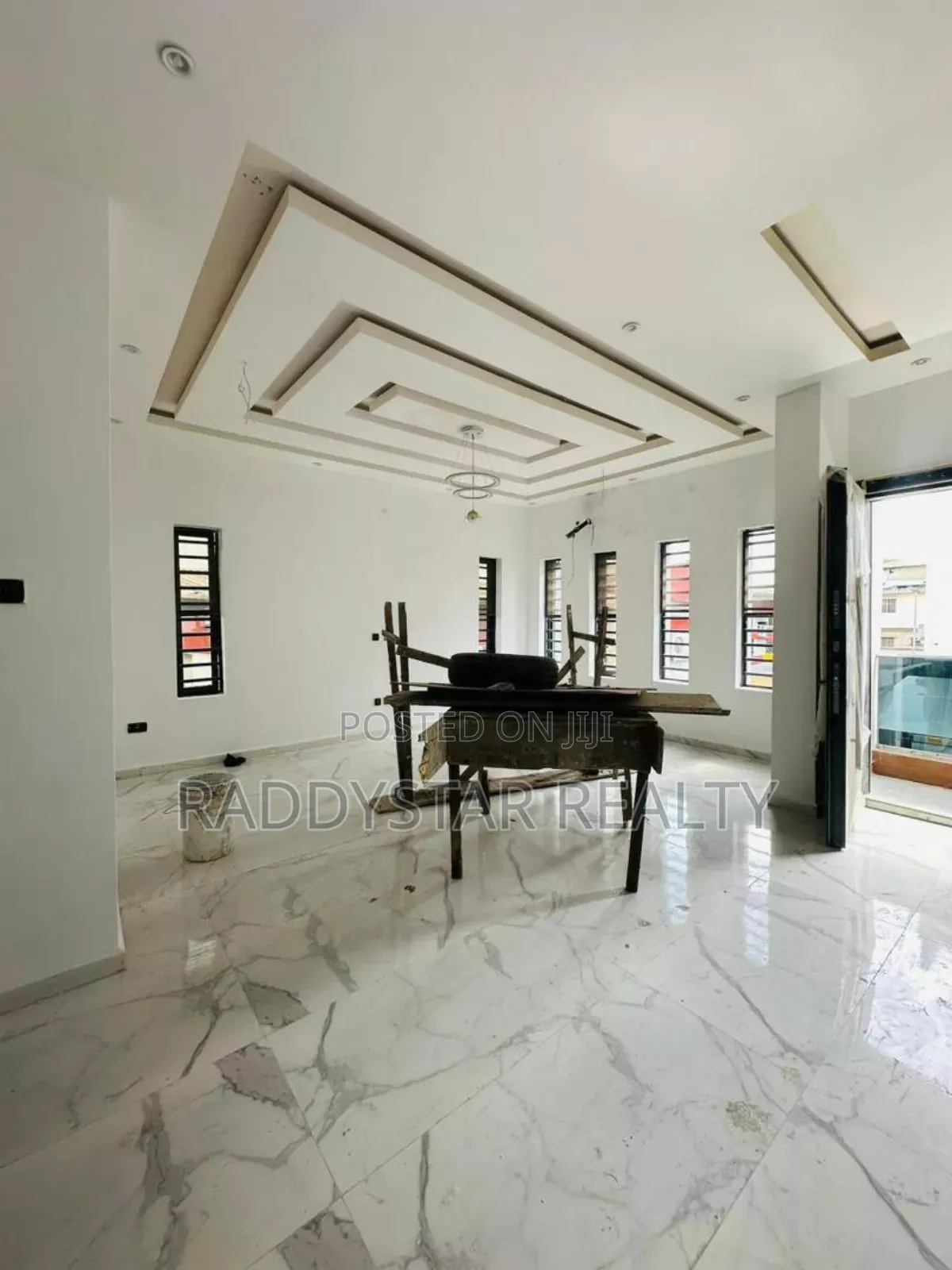 5bdrm Duplex in Adeniyi Jones for sale in Adeniyi Jones