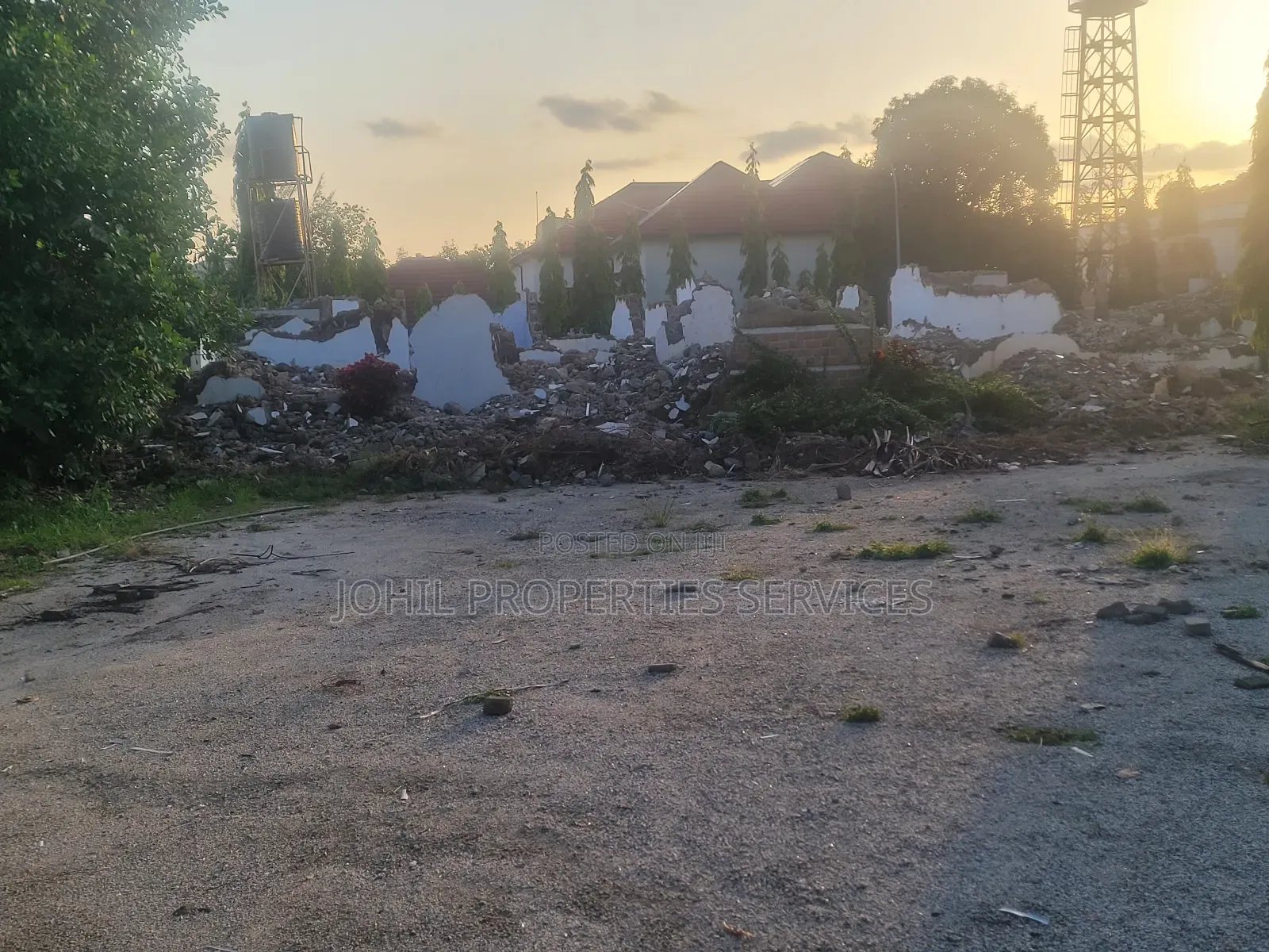 1400sqm Residential Land for Sale in a Fully Developed Area in Asokoro