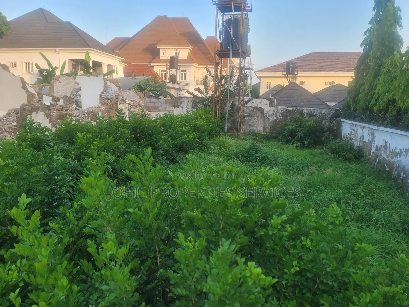 1400sqm Residential Land for Sale in a Fully Developed Area in Asokoro