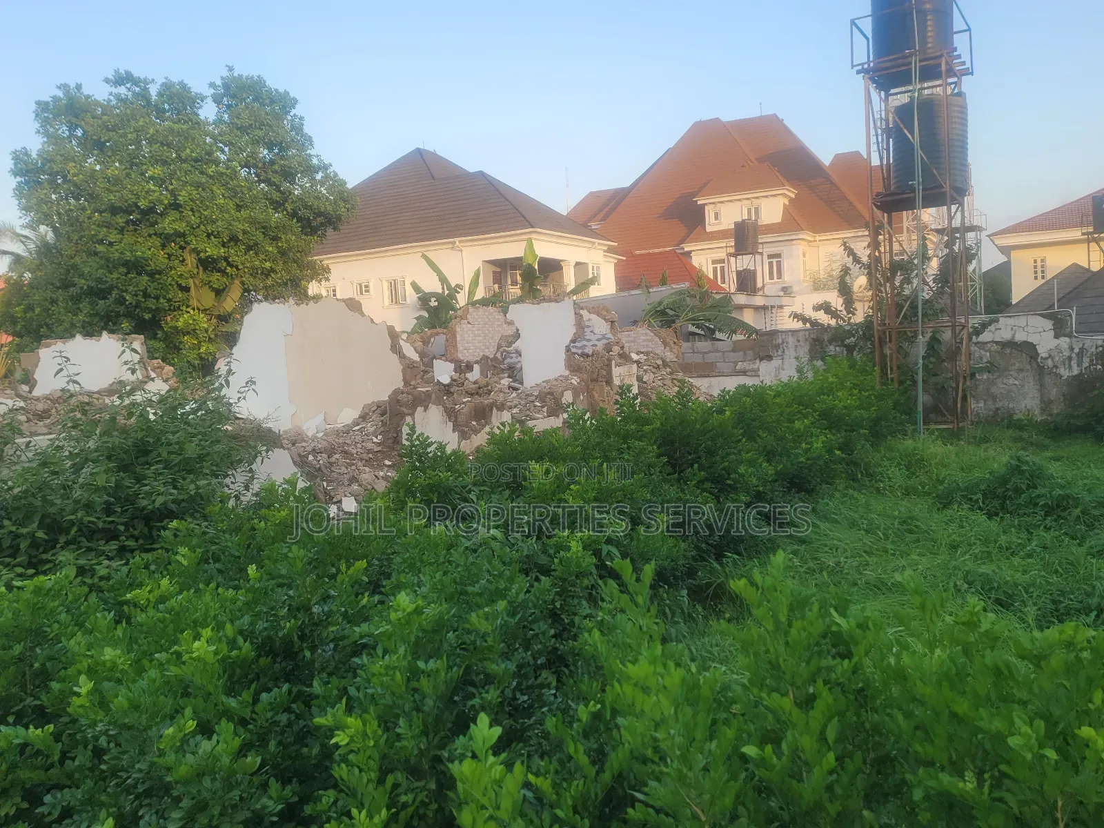 1400sqm Residential Land for Sale in a Fully Developed Area in Asokoro