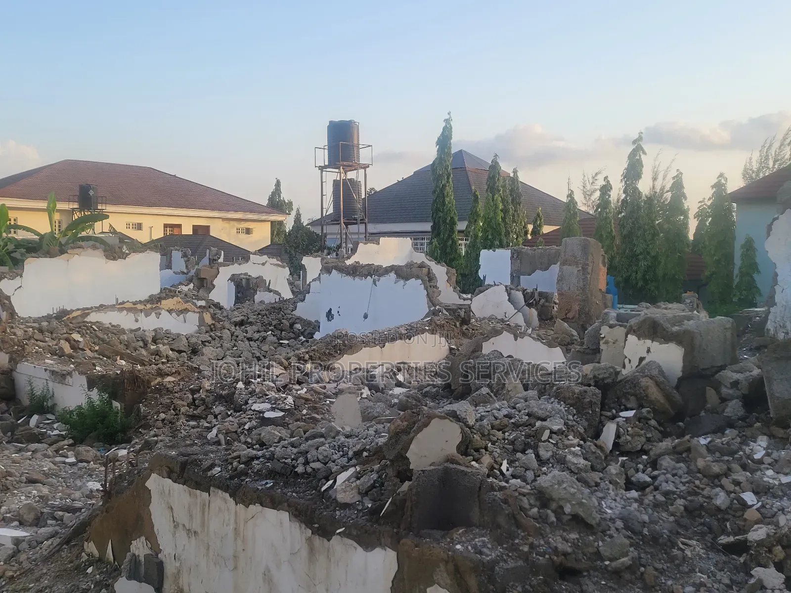 1400sqm Residential Land for Sale in a Fully Developed Area in Asokoro