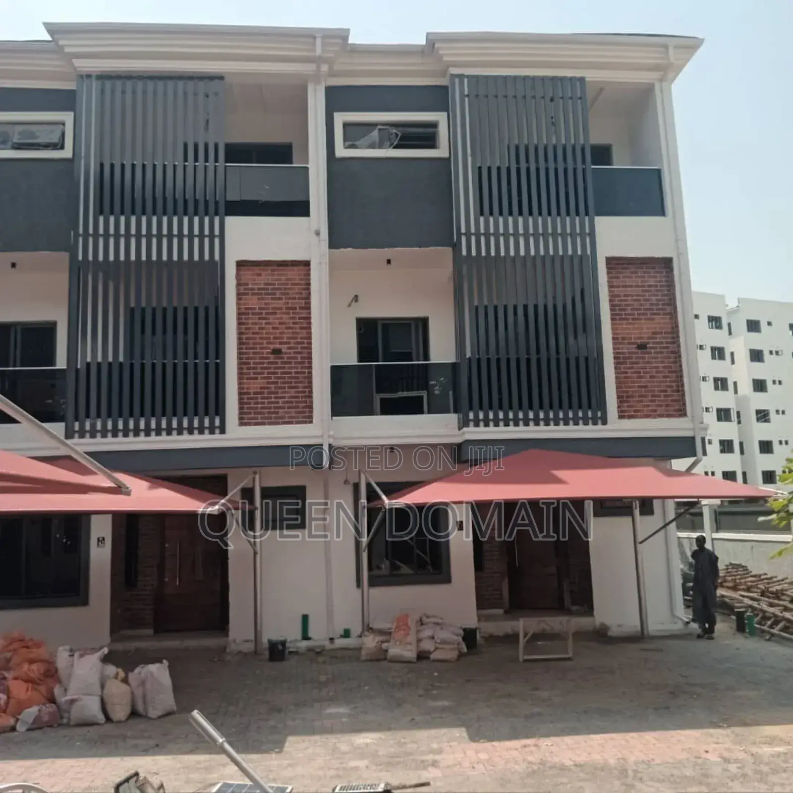 4bdrm Duplex in Off Freedom Way, Lekki Phase 1 for sale in Lekki Phase 1