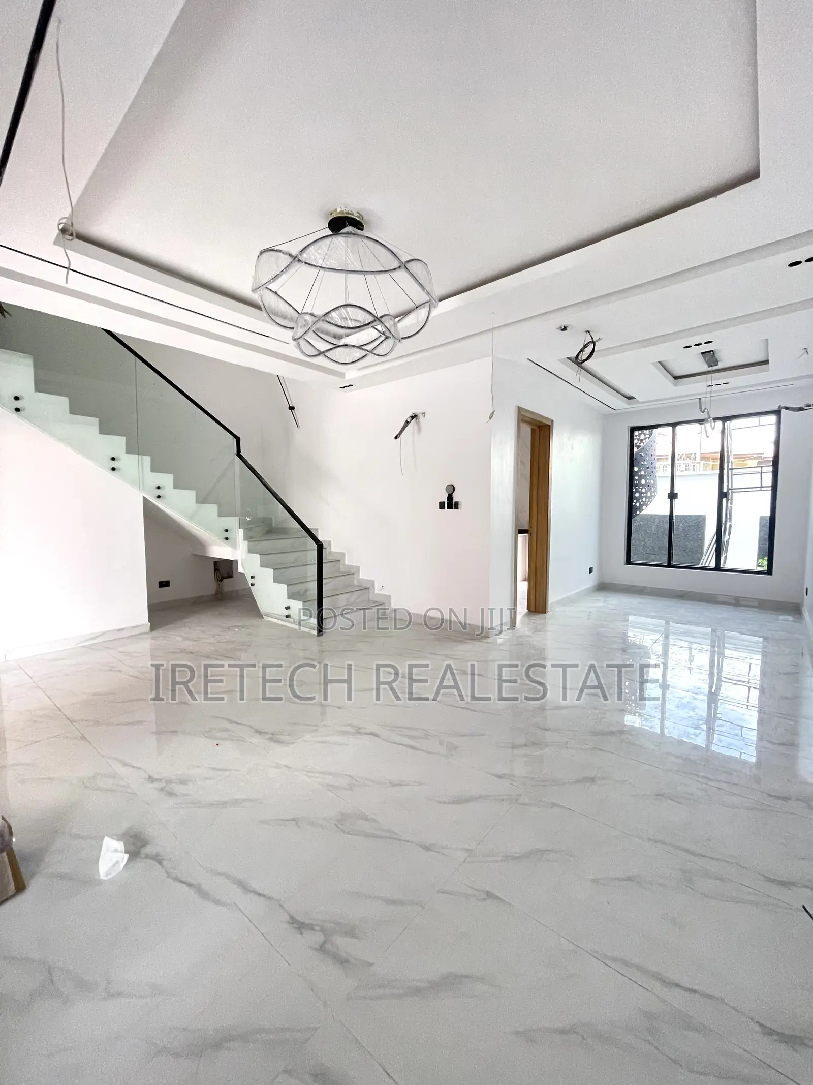 4bdrm Townhouse/Terrace in Lekki Phase 1 Lagos for sale in Lekki