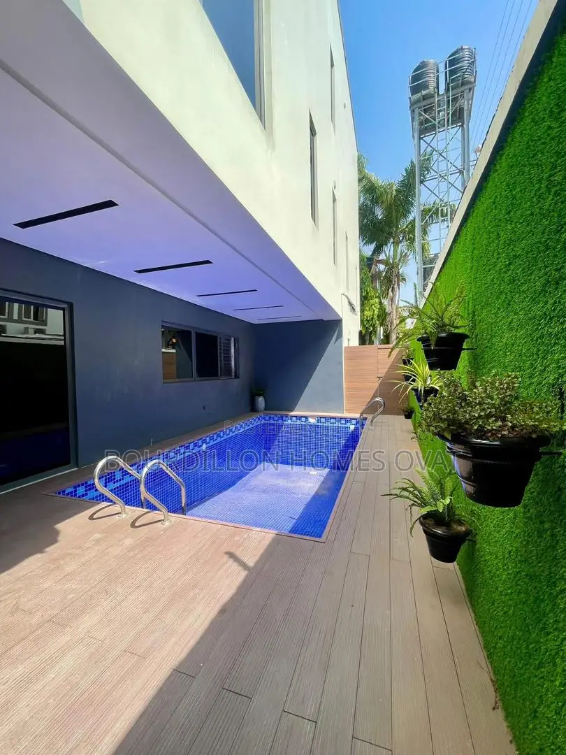 5bdrm Apartment in Lekki Phase 1 for sale in Lekki Phase 1